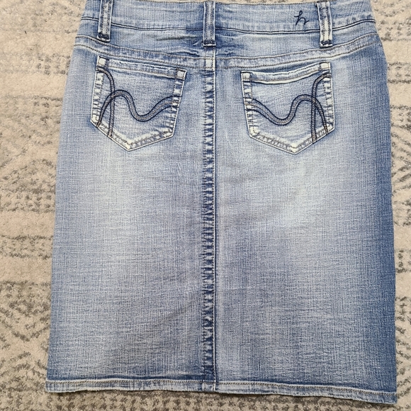 HYDRAULIC Denim Skirt with Front Slit -9/10 - Picture 3 of 5